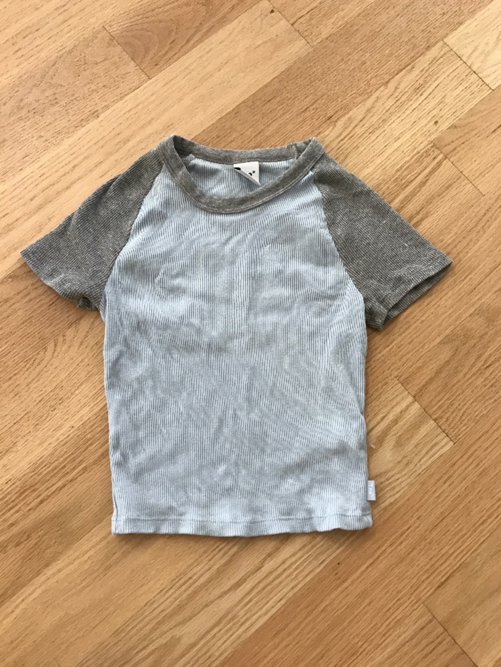 Aritzia TNA light blue crop top
